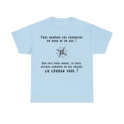 t-shirt bleu ciel unisexe avec boussole le nord, suivant comment on est
