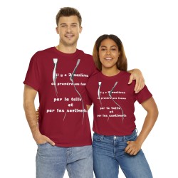 couple avec T-shirt rouge cardinal il y à 2 manières ..