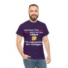 Homme avec t-shirt violet choisissez bien votre jour