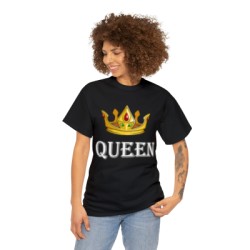 femme avec le t-shirt noir Queen