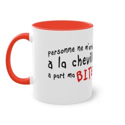 Mug rouge personne ne m'arrive à la cheville