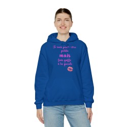 femme portant hoodie - sweat à capuche femme bleu royal je suis peut être petite