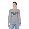 femme avec Sweat gris n'avoir que deux mains ...