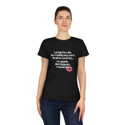 femme avec T-shirt noir lorsqu'on dit le meilleures