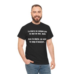 homme avec T-shirt la bière ne soigne pas noir
