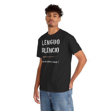 homme avec T-shirt Lenguo silencio noir