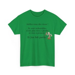 T-shirt Méfiez-vous des vieux de couleur vert irlandais