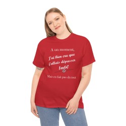 femme avec Tshirt A un moment rouge