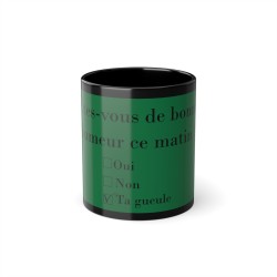 Mug de face sondage du matin vert sur fond noir