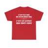 T-shirt rouge c'est pas moi qu'explique mal